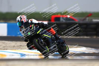 media/Jun-07-2025-TrackDaz (Sat) [[4413525952]]/C Group/1240pm (Turn 1)/